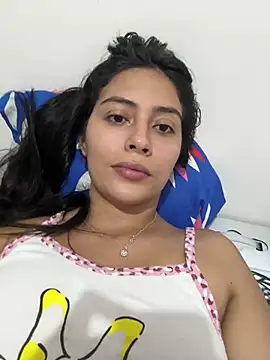 Snapshot of Sophie__Foxxx chatting on 03.17.25 Sophie Foxxx online show from 03.17.25