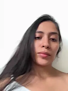 Snapshot of Sophie__Foxxx chatting on 03.20.25 Sophie Foxxx online show from 03.20.25