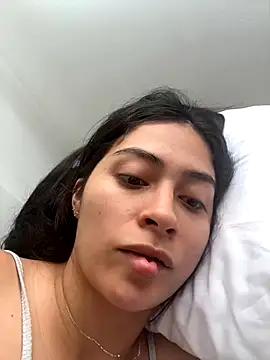 Snapshot of Sophie__Foxxx chatting on 09.18.25 Sophie Foxxx online show from 09.18.25