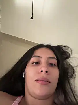 Snapshot of Sophie__Foxxx chatting on 09.25.25 Sophie Foxxx online show from 09.25.25