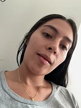 Snapshot of Sophie__Foxxx chatting on 10.18.25 Sophie Foxxx online show from 10.18.25
