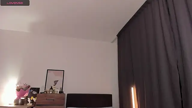 Alice Dias online show from 02.19.25