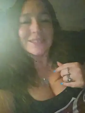 Snapshot of angelbaby1998 chatting on 12.01.24 angelbaby1998 online show from 12.01.24