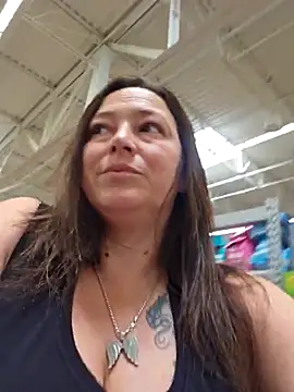 Snapshot of angelbaby1998 chatting on 03.18.25 angelbaby1998 online show from 03.18.25