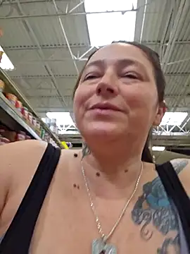 Snapshot of angelbaby1998 chatting on 03.19.25 angelbaby1998 online show from 03.19.25