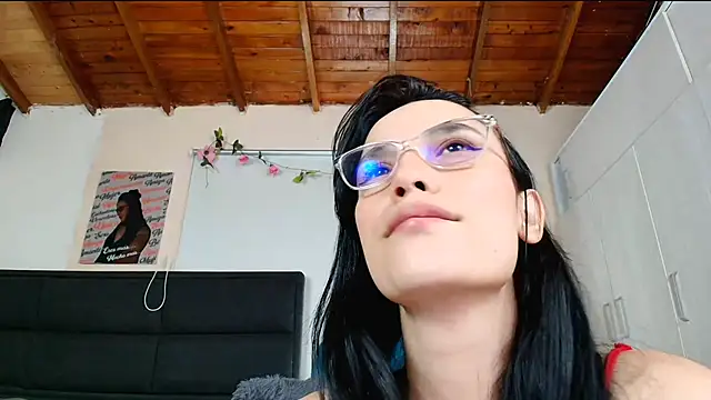 Snapshot of ximtia_xs chatting on 03.11.25 ximtia xs online show from 03.11.25