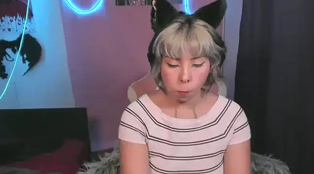 Snapshot of Diosagata chatting on 12.20.24 Diosagata online show from 12.20.24