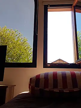 Snapshot of Diosagata chatting on 11.13.25 Diosagata online show from 11.13.25