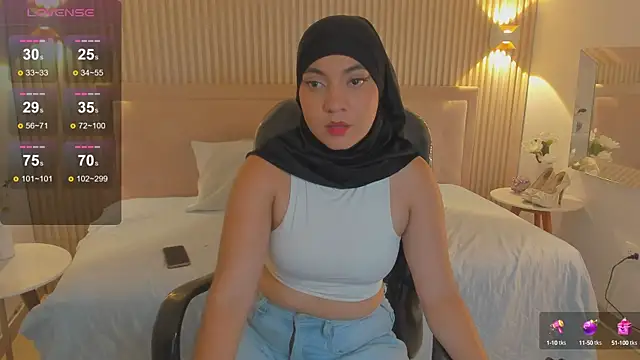 Snapshot of Sooffii_1 chatting on 02.14.25 Sooffii 1 online show from 02.14.25