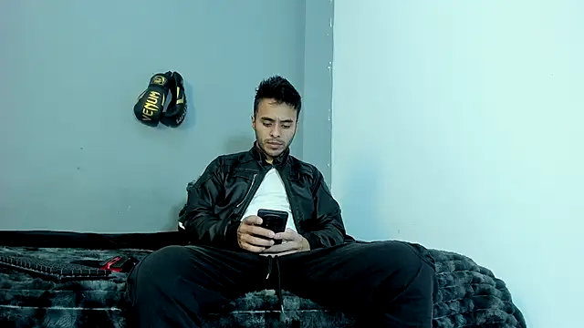 Snapshot of x_Harold_x_ chatting on 11.09.25 x Harold x online show from 11.09.25