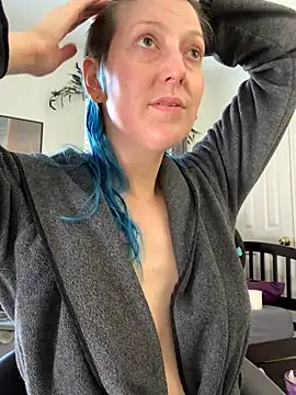 Snapshot of MissCumberdale chatting on 01.11.25 MissCumberdale online show from 01.11.25