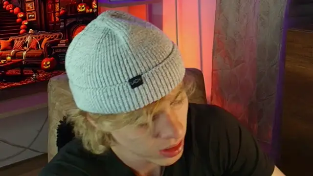 Snapshot of dimitri_tv chatting on 11.01.25 dimitri tv online show from 11.01.25