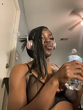 Snapshot of wishwashhy22 chatting on 03.12.25 wishwashhy22 online show from 03.12.25