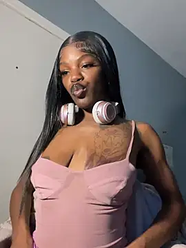 Snapshot of wishwashhy22 chatting on 03.15.25 wishwashhy22 online show from 03.15.25