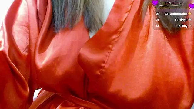 Snapshot of sophia_hadid chatting on 12.12.24 sophia hadid online show from 12.12.24