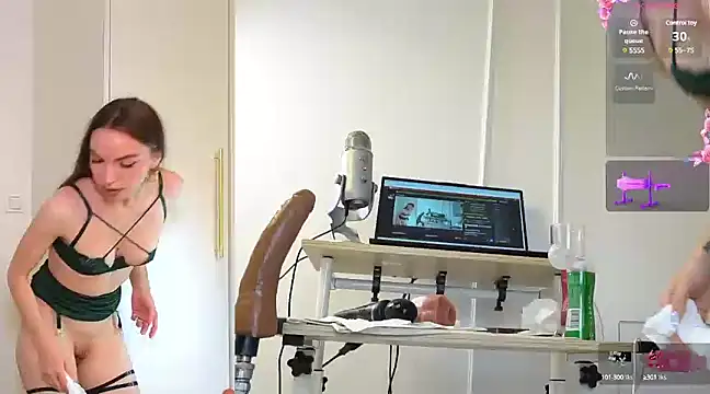 Snapshot of Miss69Ri99 chatting on 02.11.25 Miss69Ri99 online show from 02.11.25