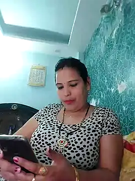 Poojabhabi101 online show from 01.26.25
