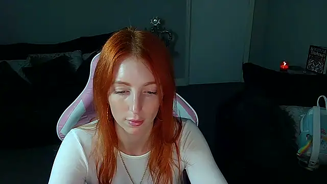 Snapshot of Red_firesquirt chatting on 01.02.25 Red firesquirt online show from 01.02.25