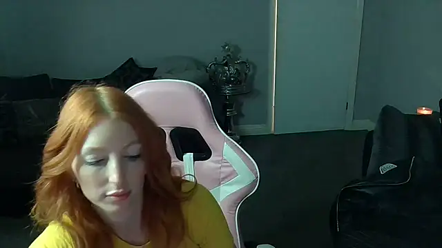 Snapshot of Red_firesquirt chatting on 03.14.25 Red firesquirt online show from 03.14.25