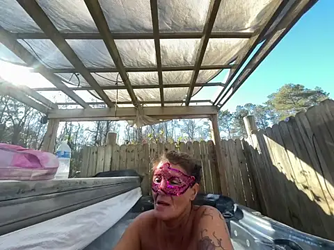 Snapshot of prainxxx22 chatting on 01.08.25 prainxxx22 online show from 01.08.25