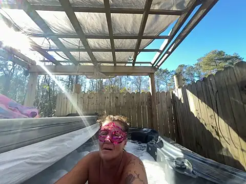 Snapshot of prainxxx22 chatting on 01.14.25 prainxxx22 online show from 01.14.25