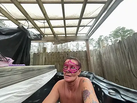 Snapshot of prainxxx22 chatting on 02.08.25 prainxxx22 online show from 02.08.25