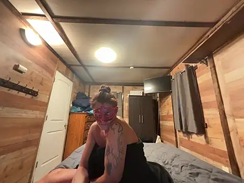 Snapshot of prainxxx22 chatting on 02.19.25 prainxxx22 online show from 02.19.25