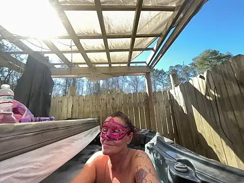 Snapshot of prainxxx22 chatting on 02.26.25 prainxxx22 online show from 02.26.25