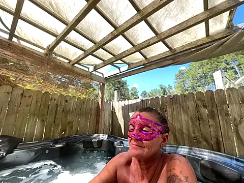 Snapshot of prainxxx22 chatting on 09.17.25 prainxxx22 online show from 09.17.25