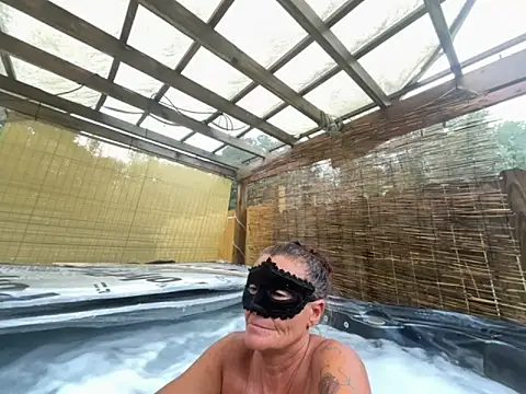 Snapshot of prainxxx22 chatting on 09.29.25 prainxxx22 online show from 09.29.25