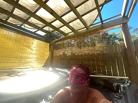 Snapshot of prainxxx22 chatting on 10.17.25 prainxxx22 online show from 10.17.25