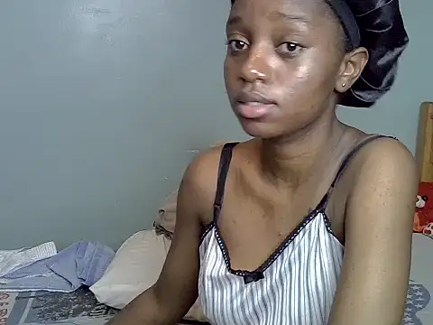 Snapshot of Enkarxx chatting on 03.10.25 Enkarxx online show from 03.10.25