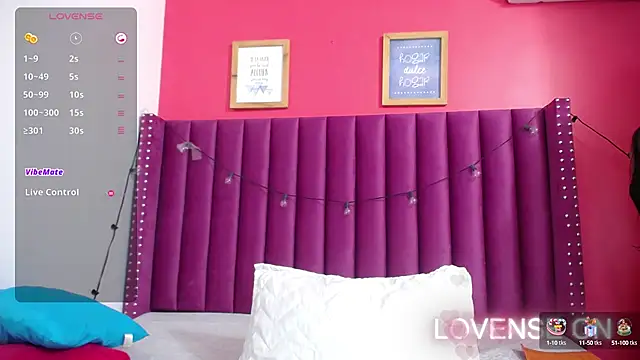 Snapshot of littlee_emilyy_ chatting on 12.27.24 littlee emilyy  online show from 12.27.24