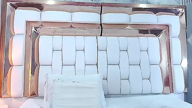 Snapshot of littlee_emilyy_ chatting on 02.27.25 littlee emilyy  online show from 02.27.25