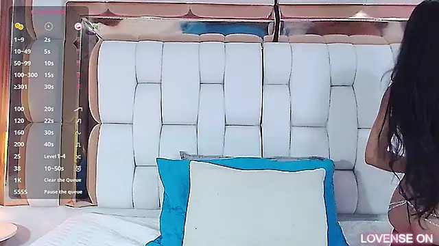 Snapshot of littlee_emilyy_ chatting on 03.19.25 littlee emilyy  online show from 03.19.25