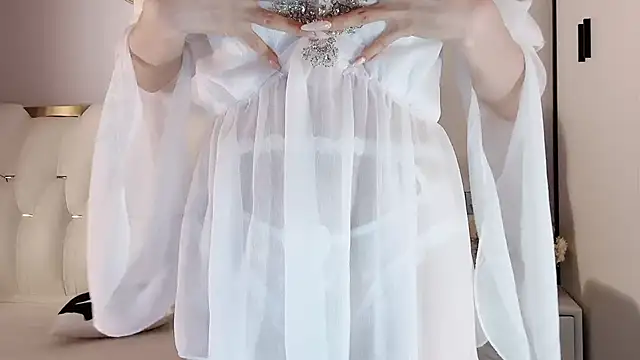 Snapshot of lvy-w chatting on 01.12.25 lvy-w online show from 01.12.25