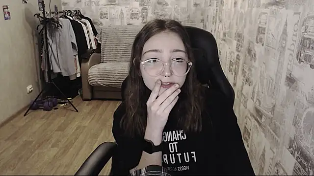 AmeliaKamishiro online show from 12.12.24