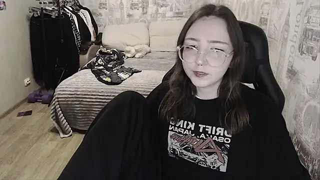 AmeliaKamishiro online show from 12.23.24