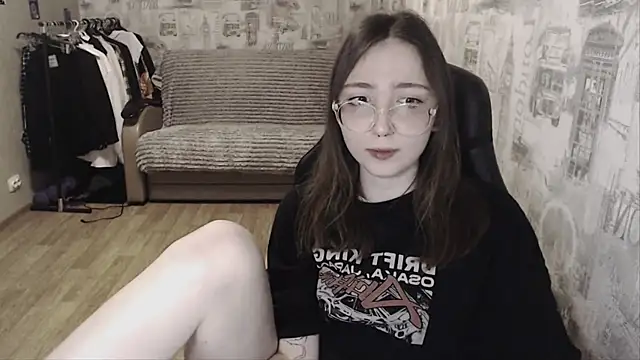 AmeliaKamishiro online show from 01.17.25