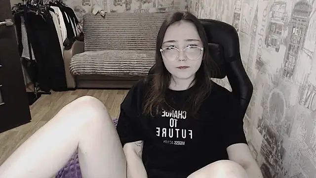 Snapshot of AmeliaKamishiro chatting on 02.13.25 AmeliaKamishiro online show from 02.13.25