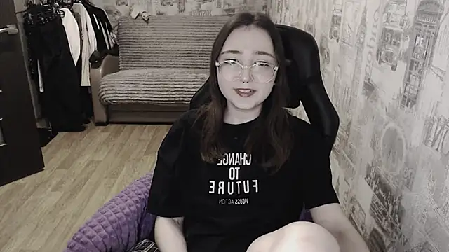 Snapshot of AmeliaKamishiro chatting on 02.14.25 AmeliaKamishiro online show from 02.14.25