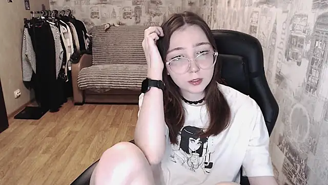 Snapshot of AmeliaKamishiro chatting on 03.18.25 AmeliaKamishiro online show from 03.18.25