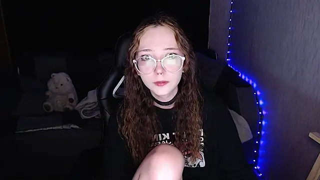 Snapshot of AmeliaKamishiro chatting on 10.09.25 AmeliaKamishiro online show from 10.09.25