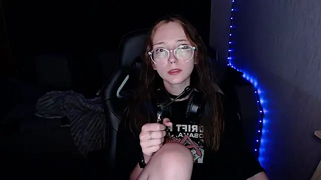 Snapshot of AmeliaKamishiro chatting on 10.09.25 AmeliaKamishiro online show from 10.09.25