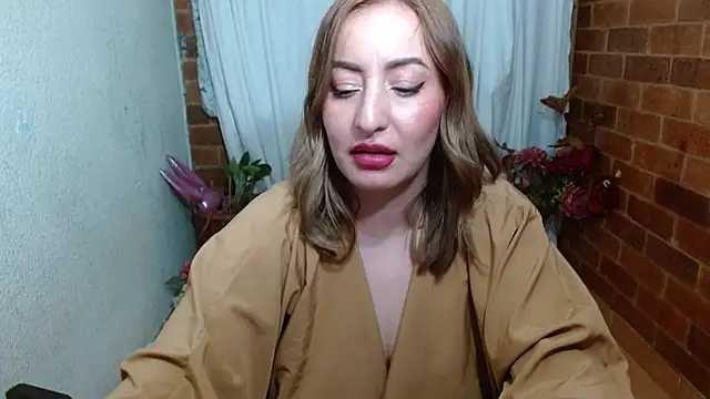 Snapshot of rashellroses22 chatting on 03.05.25 rashellroses22 online show from 03.05.25