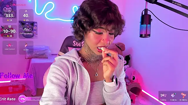 Snapshot of AshantiiSweet chatting on 09.26.25 AshantiiSweet online show from 09.26.25