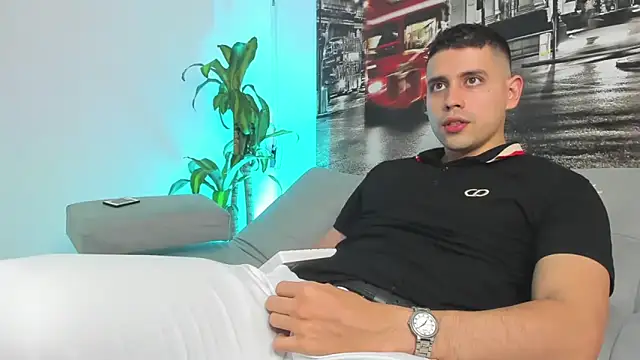 Snapshot of ANDER_PEREZ chatting on 03.19.25 ANDER PEREZ online show from 03.19.25