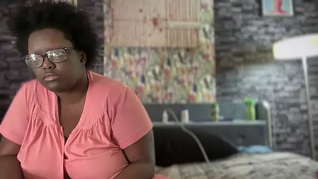 Snapshot of Yagurl__west chatting on 09.14.25 Yagurl west online show from 09.14.25