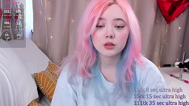 Snapshot of __KawaiiYuki__ chatting on 02.17.25   KawaiiYuki   online show from 02.17.25
