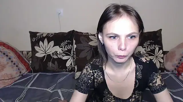 Snapshot of Nika_Shiny chatting on 01.26.25 Nika Shiny online show from 01.26.25